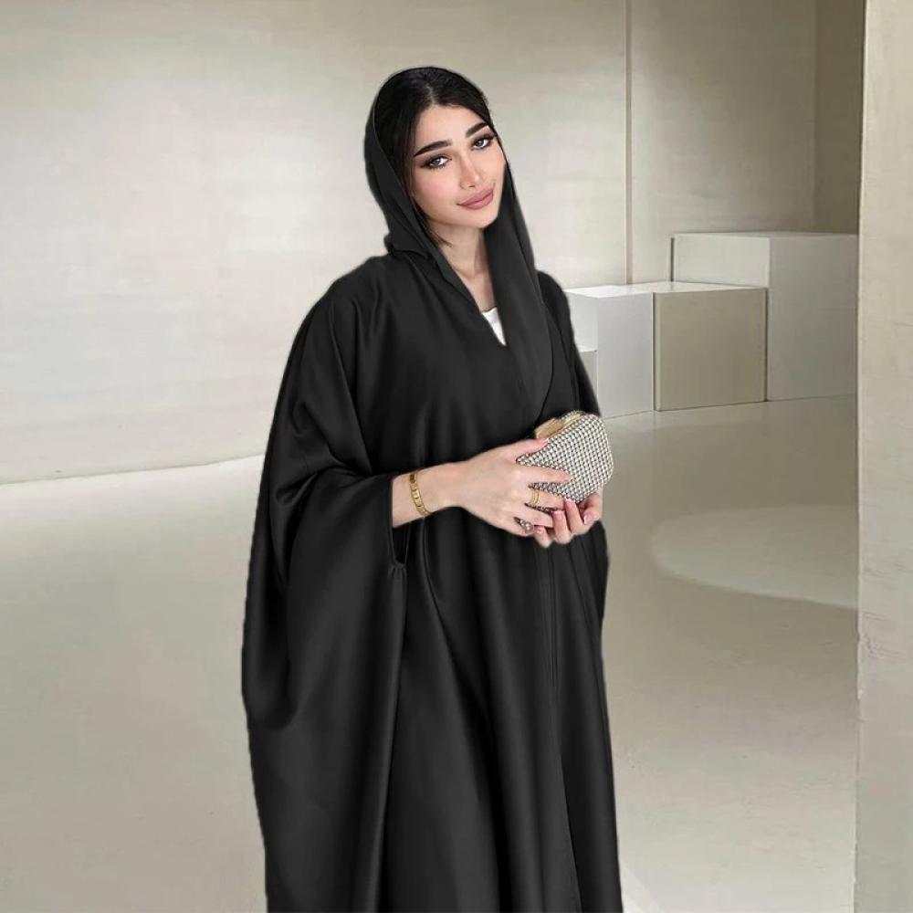 عباية خفيفه بأكمام واسعة