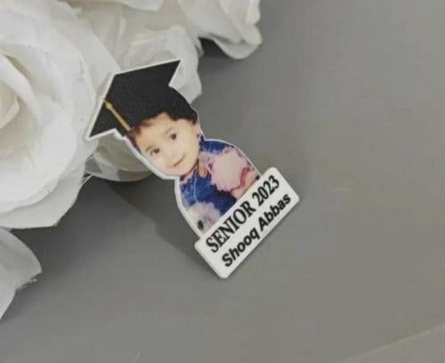 بروش تخرج بالاسم والصوره حسب الطلب
