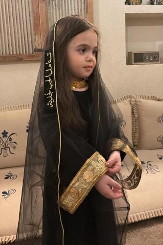 بكج الزي النجدي للام والبنت حسب الطلب