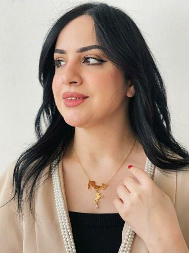 سلسال مزدوج بقلوب متداخلة يرمز لحبكما الدائم