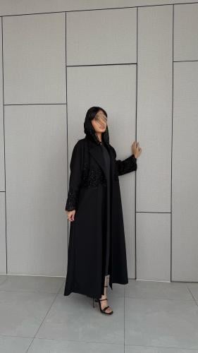 عباية سارة