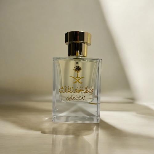 عطر الأخشاب الملكية