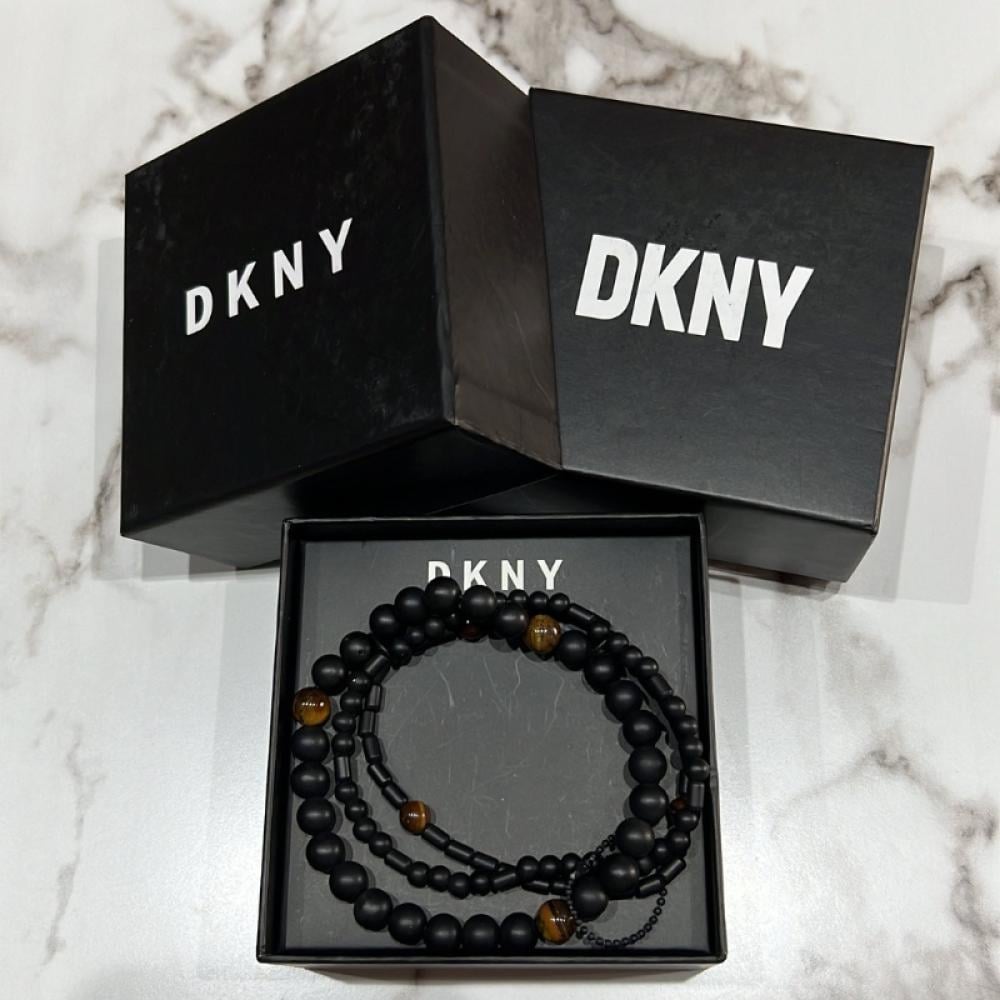 مجموعة أساور رجالية سوداء من DKNY مع خرز بني