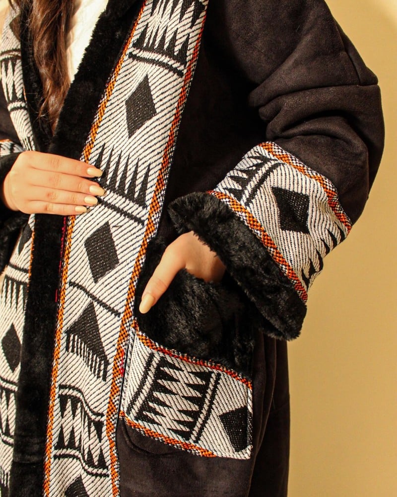 أجمل الفروات الشتويه سدو فروه نسائي اسود فروات شتويه نسائية فخمه شتاء