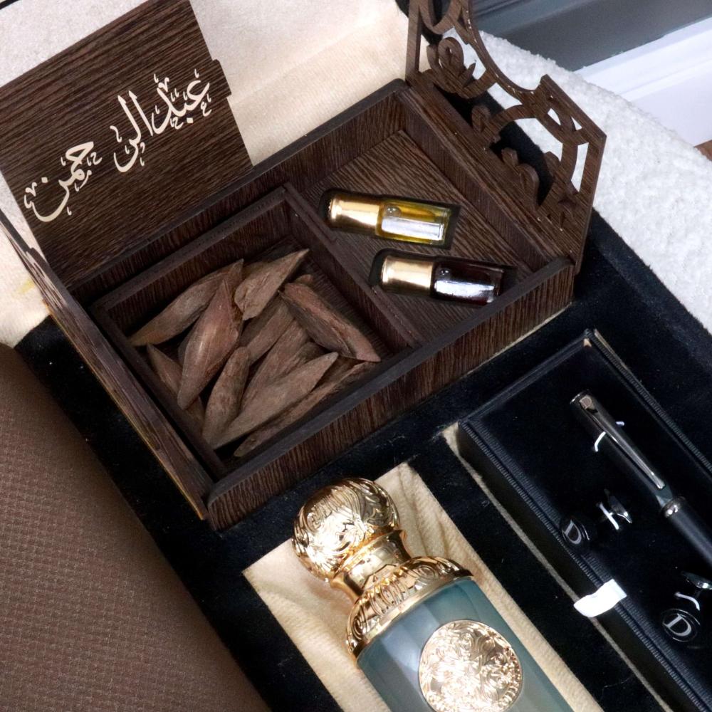 هدايا الشتاء للرجال قماش ديور شتويه افكار هدية رجاليه شماغ بوكسات شتاء