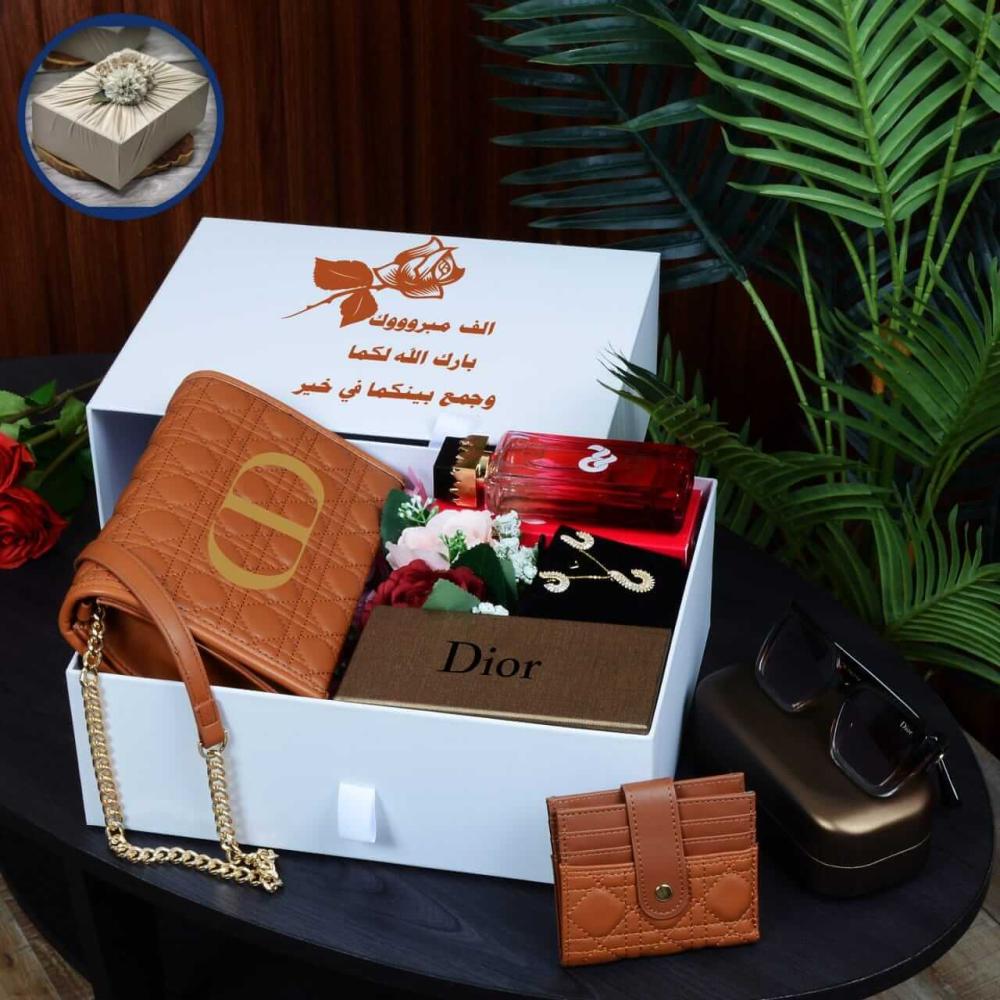 هدايا نسائية فخمه شنطه سلسال عطر بوك اجمل هديه للزوجه بنات نسائي تغليف