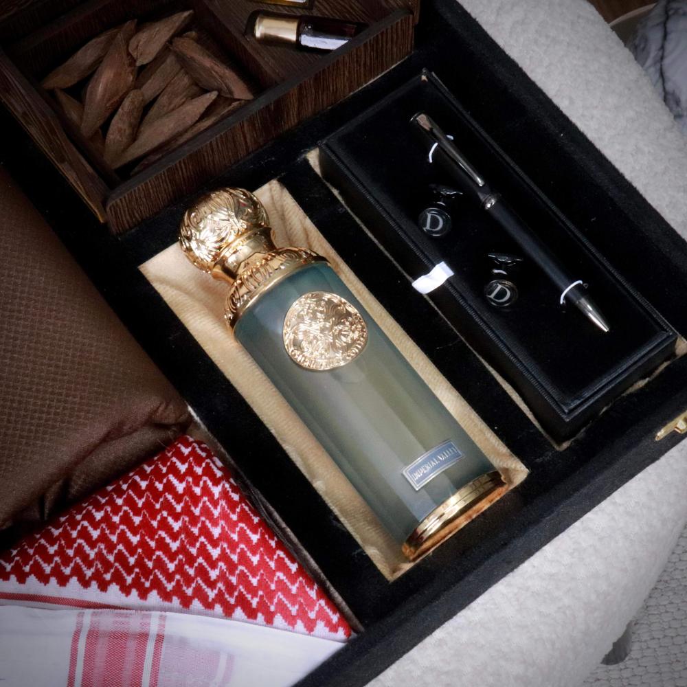 هدايا الشتاء للرجال قماش ديور شتويه افكار هدية رجاليه شماغ بوكسات شتاء