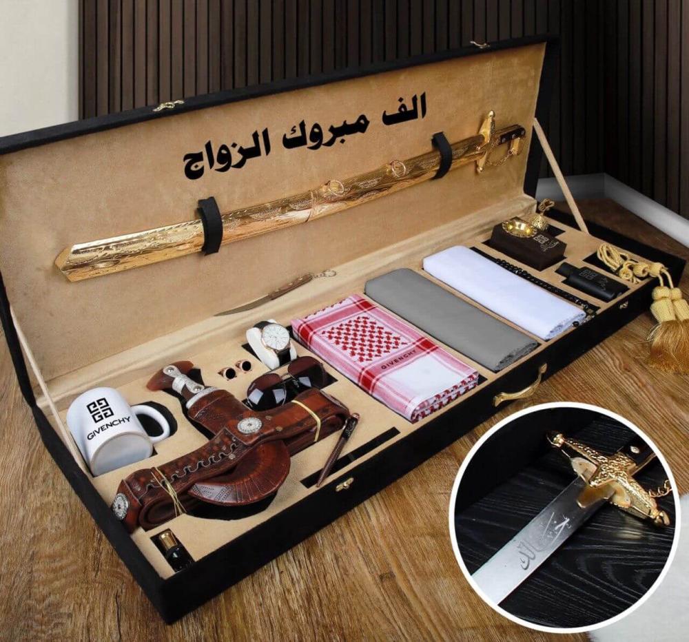 هدايا بوكسات افكار هدية رجاليه تراثي قماش صيفي شماغ هدايا زواج للرجال