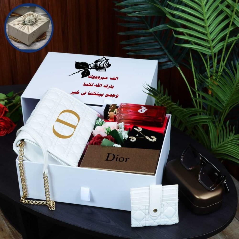 هدايا نسائية فخمه شنطه سلسال عطر بوك اجمل هديه للزوجه بنات نسائي تغليف