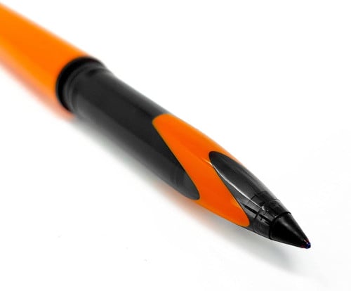 يوني بول UBA188 قلم سائل أزرق 0.5 مم الشكل الخارجي برتقالي العلبة 12 قلم