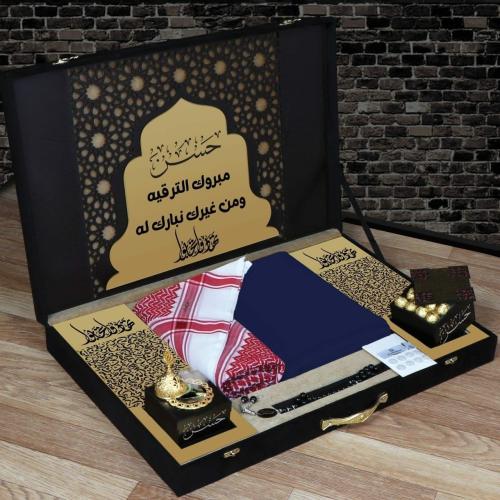 بوكس رجالي فاخر بتفاصيل ذهبية راقية