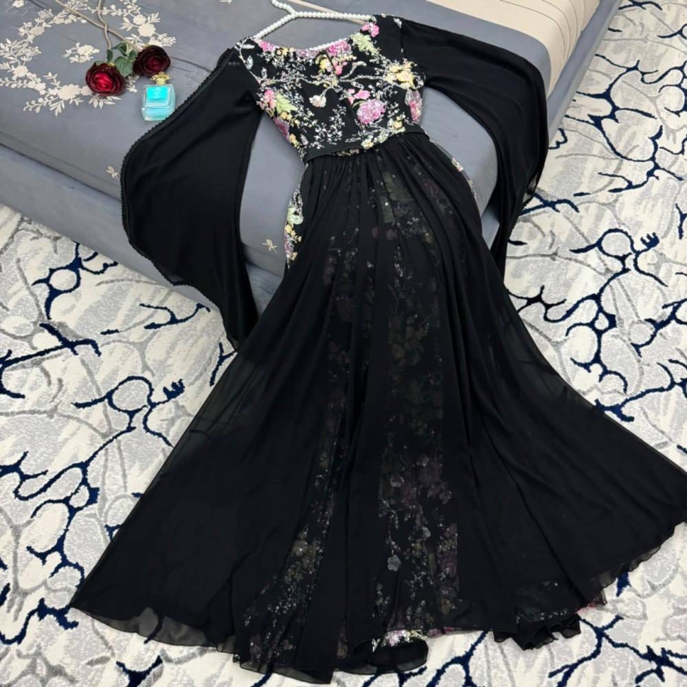 فستان اسود مشجر