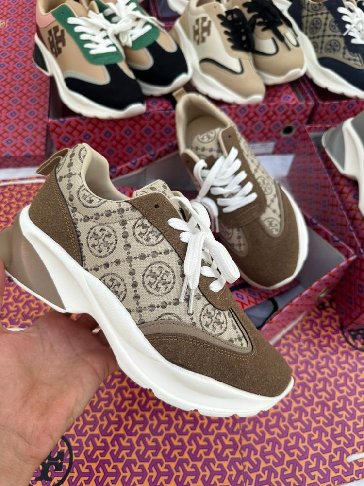 حذاء رياضي نسائي توري بورش