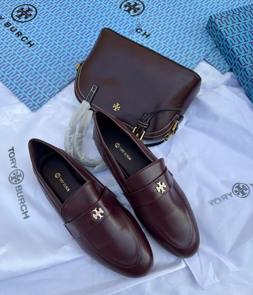 مجموعة الأناقة المتكاملة شنطة وحذاء نسائي من توري بورش