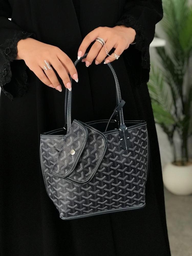 شنطة انيقة الوان مدمجة