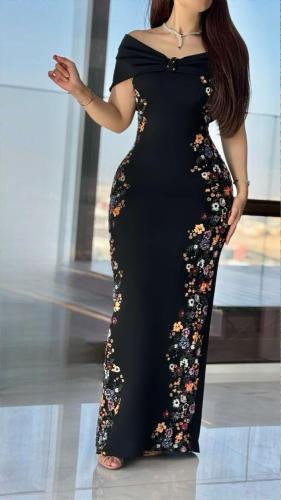 فستان ماسك أسود بتطريز زهور أنيق