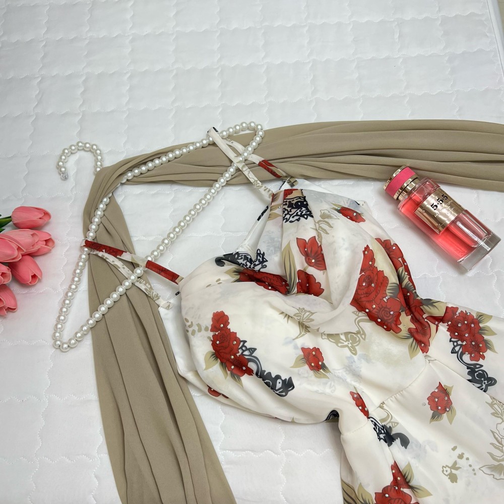 Elegantly inclined cream floral deals