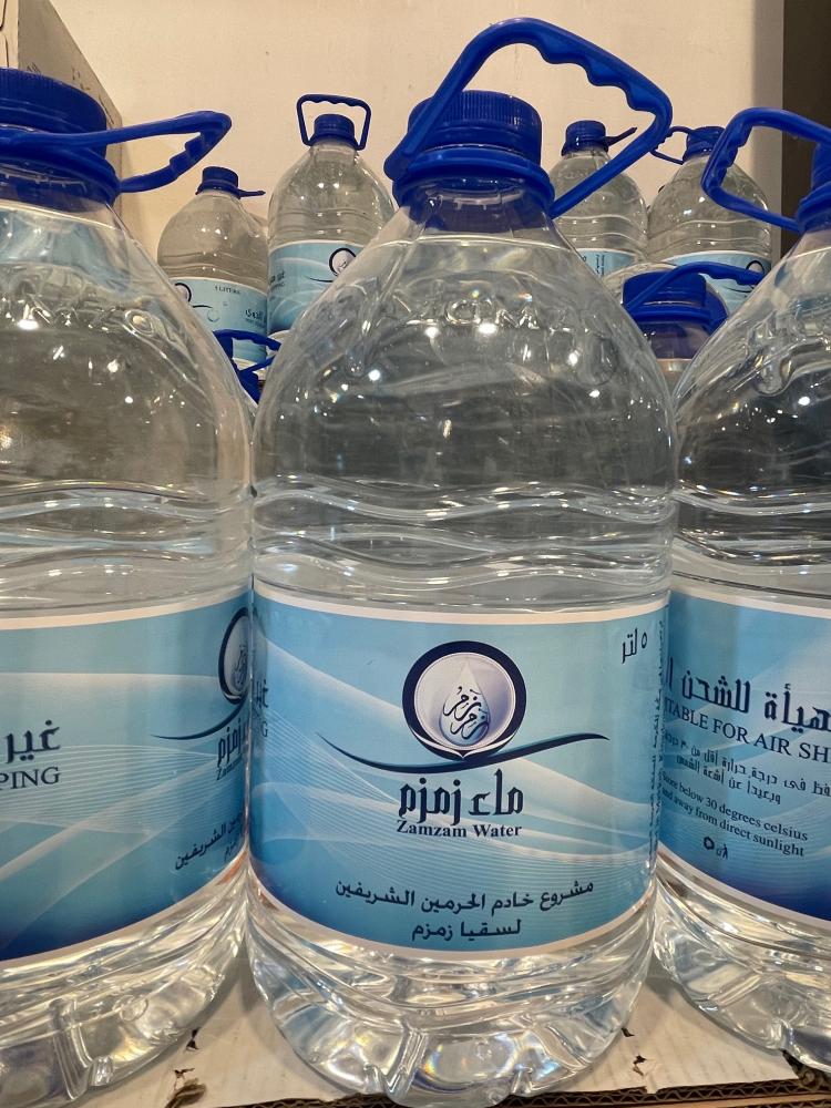 ماء زمزم سر البركة