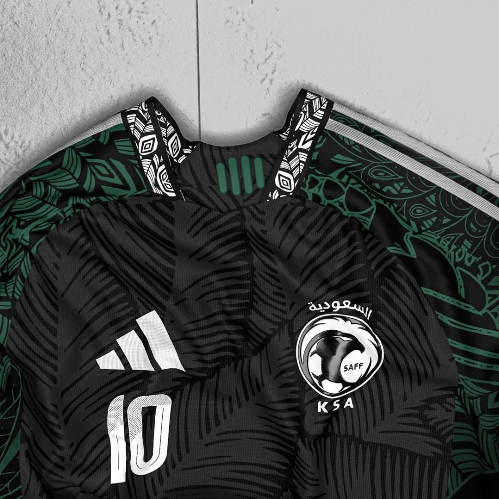 تيشرت المنتخب تصميم خاص