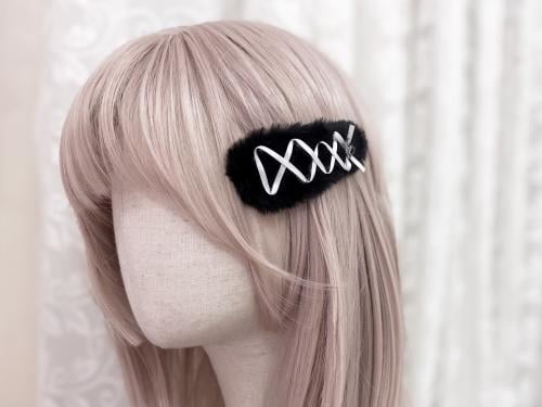 Black dolly fur hairclip