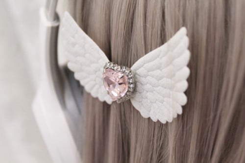 Angel wings hair clip