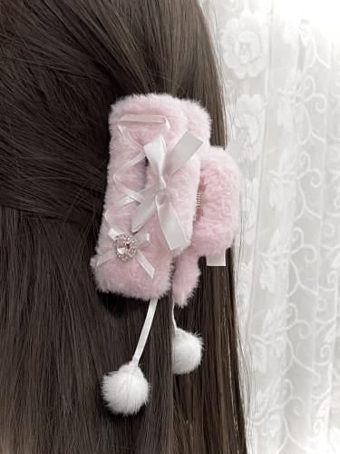 Pink snowy dolly hair claw