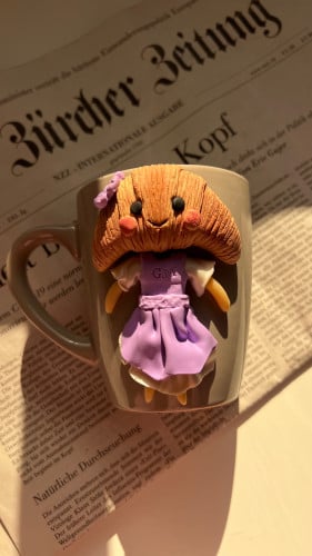 Breakfast cup(Croissantt girl