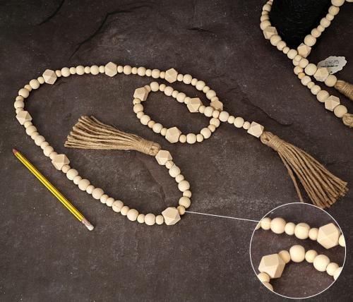 سبحة ديكورية خشب باللون بيج بتصميم فريد مقاس 155 س...