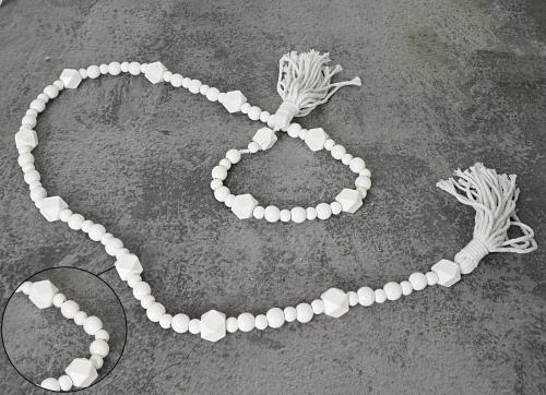 سبحة ديكورية خشب باللون الابيض بتصميم فريد مقاس 15...