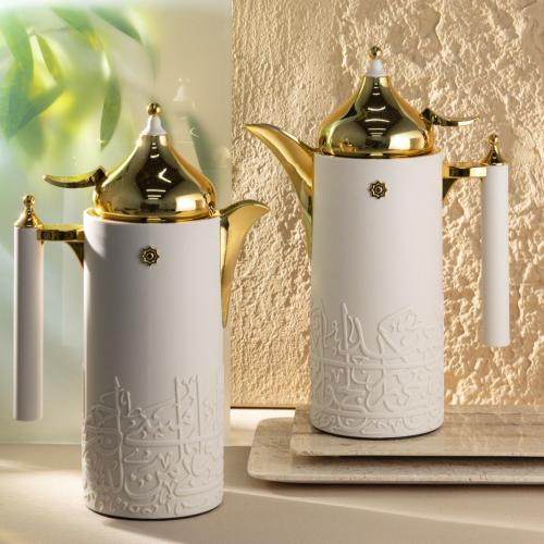طقم ترمس شاى وقهوة من لقاء بتصميم مميز باللون البي...