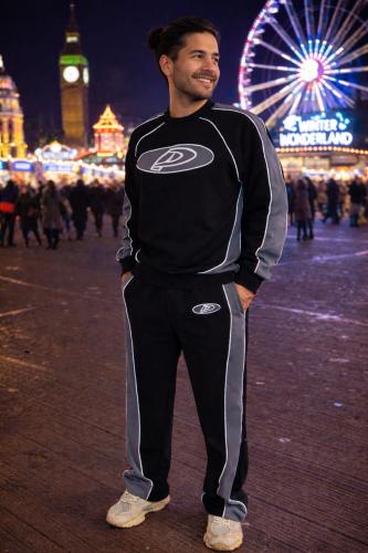 Black Long sleeve top and comfy pants