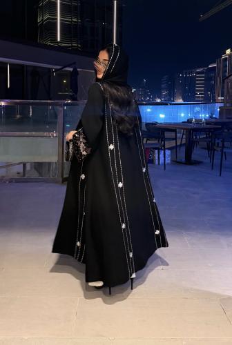 عباية شادر تطريز ملون