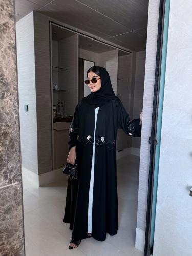 عباية فراشة