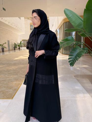 عباية حسناء