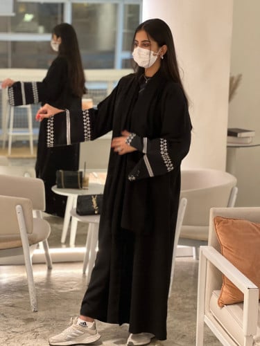 عباية شامخه