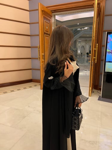 عباية اثير