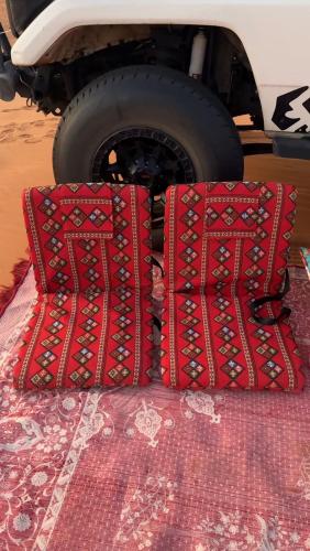 كرسي ارضي للجلسات