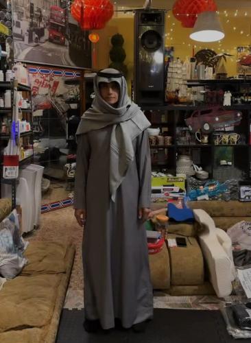 شماغ رصاصي ثقيل