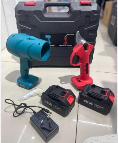 منفاخ هواء *مقص شجر