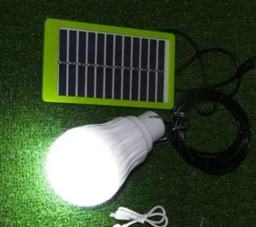 لمبه مع لوح طاقه شمسيه