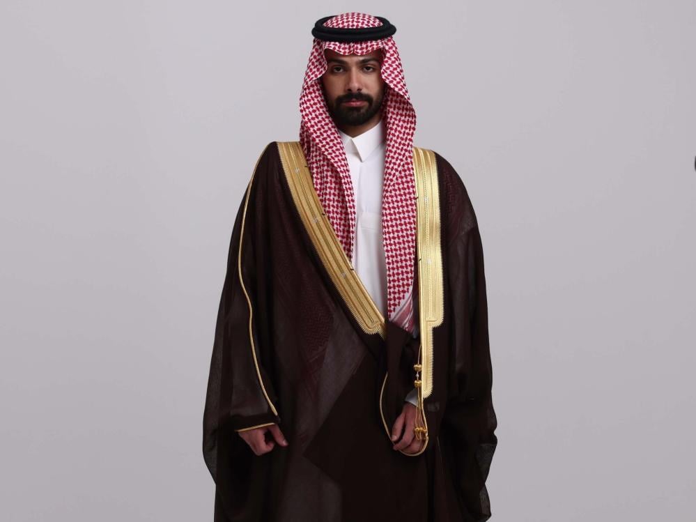 ماذا يسمى صانع البشت