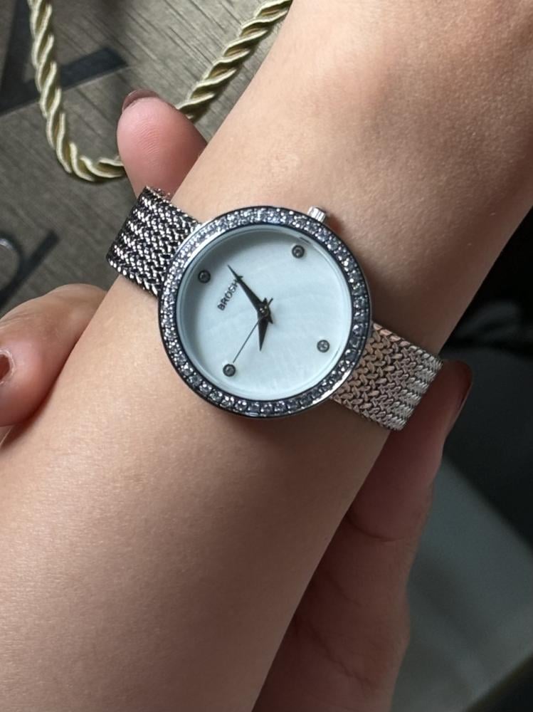 ساعة نسائية موديل ديور فضي ميناء صدف