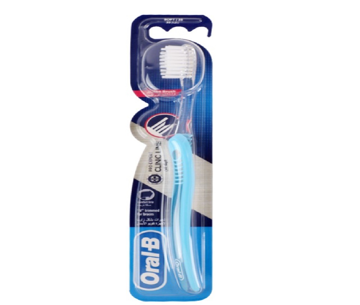 فرشاة أسنان من OralB بتصميم مريح وشعيرات ناعمة 1 قطعةفرشاة أسنان من OralB بتصميم مريح وشعيرات ناعمة 1 قطعة