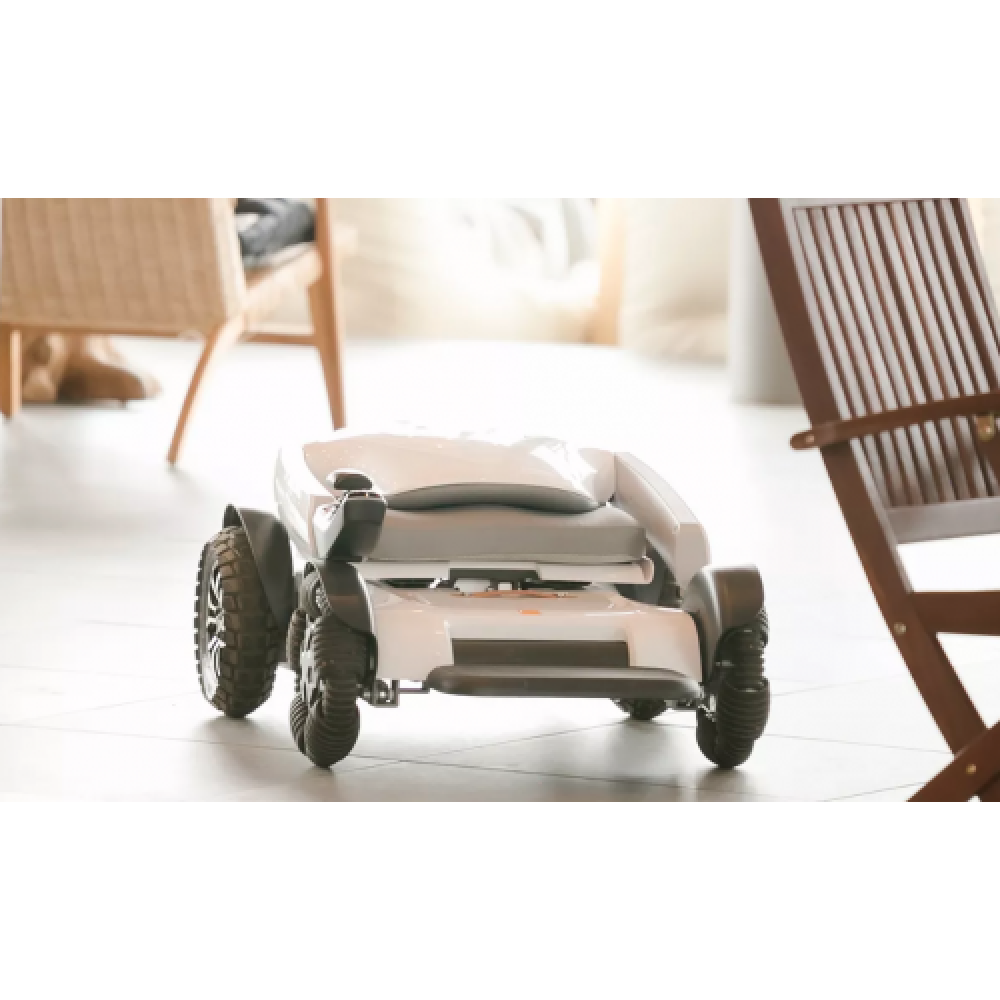 كرسي متحرك كهربائي HS 180 قابل للطي بعجلات متعددة الاتجاهات