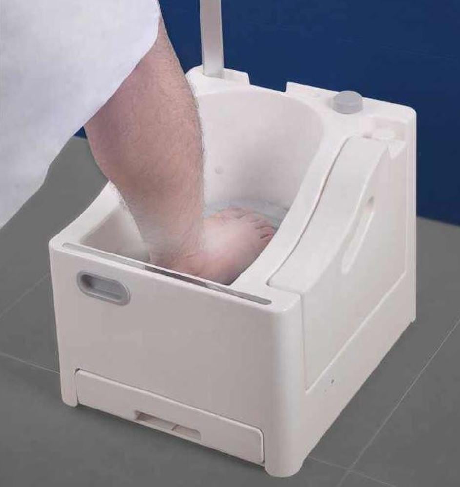 جهاز الوضوء المتنقل مع ٤ هدايا مجانية قيمة من بي كير