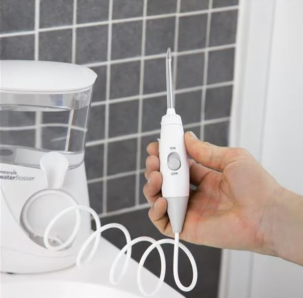 جهاز خيط الأسنان المائي من Waterpik لتنظيف عميق 650 مل