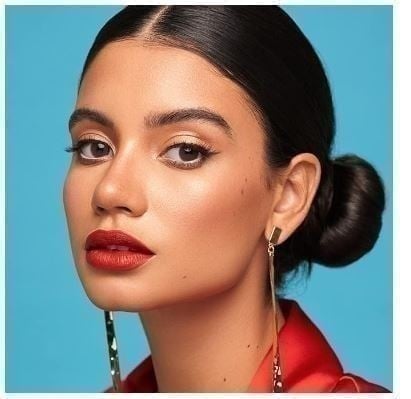 عدسات لاصقة ملونة من لايالا بلون بني مريح عبوة قطعتين