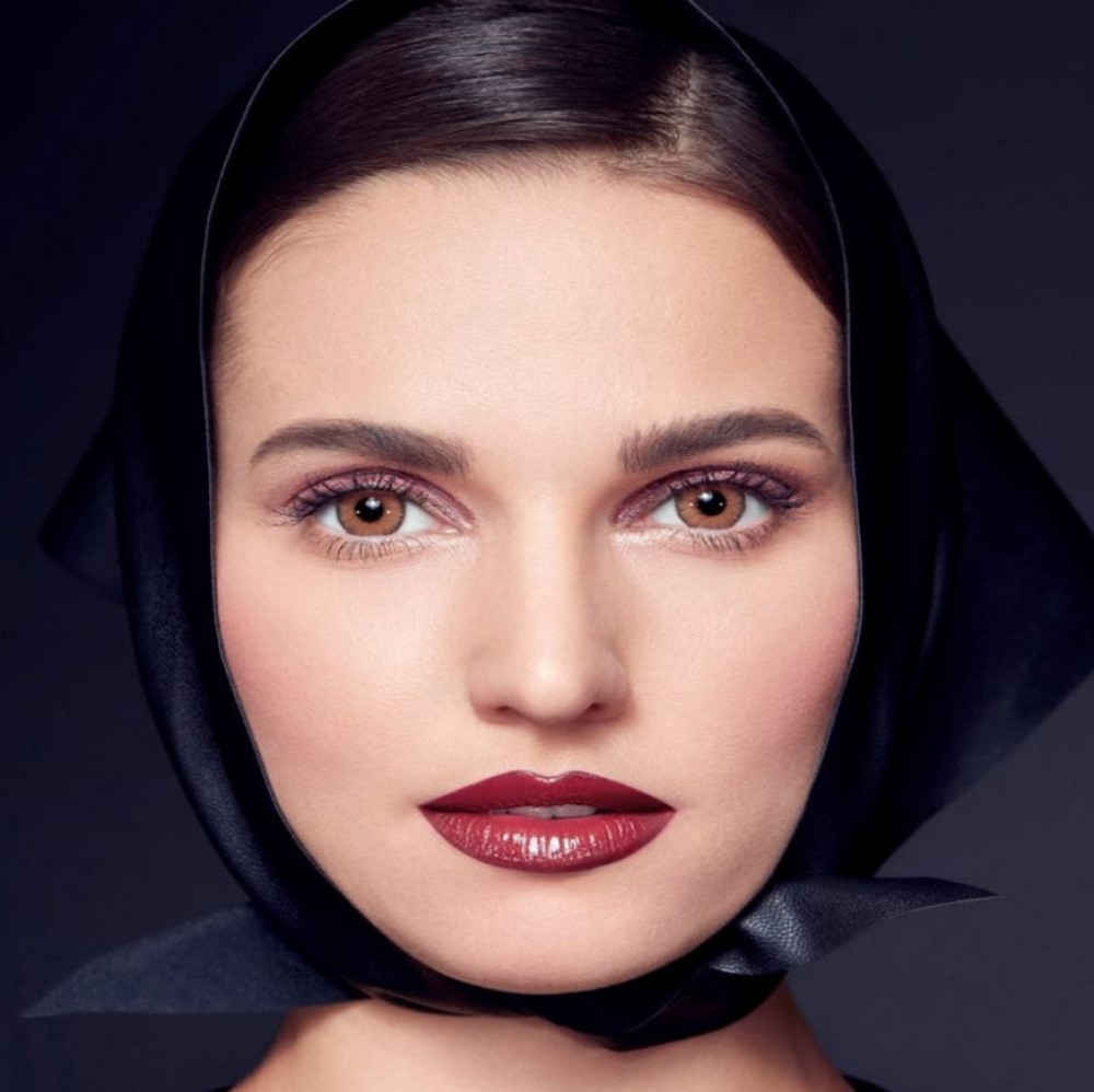 عدسات لاصقة يومية من انستازيا كراميلو بتقنية HEMA 1 يوم