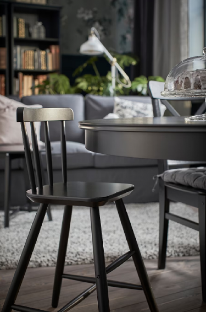 ايكيا كرسي للصغار أسود