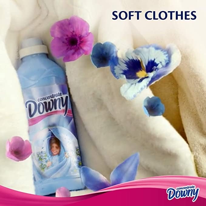 منعم الأقمشة مركز من Downy برائحة نسيم الوادي والمنعش 3 لتر